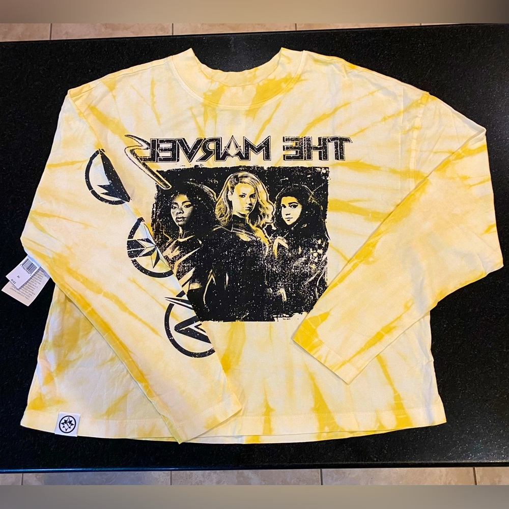 The Marvels Long Sleeve T-Shirt New Yellow & White Marvel Comics